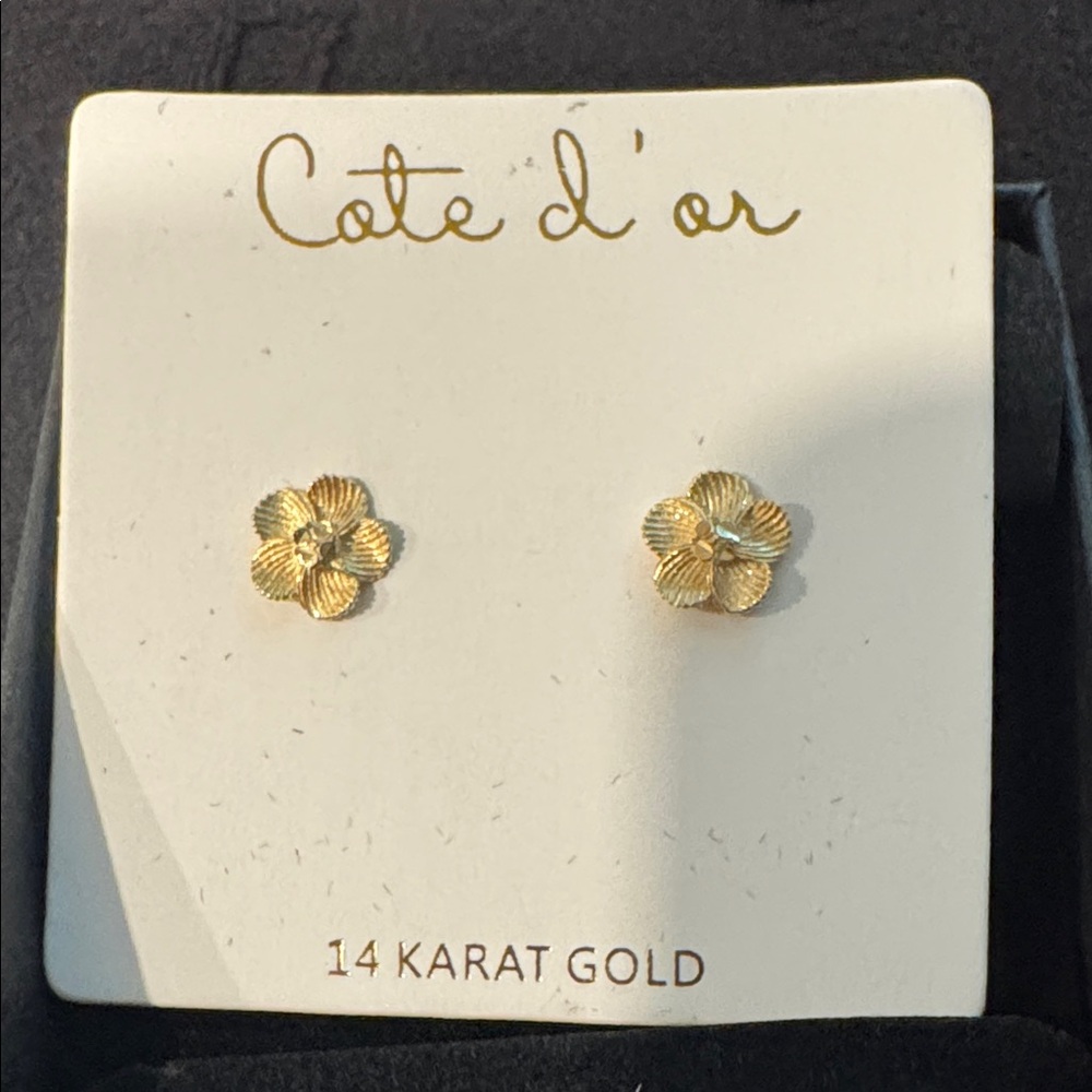 Cote d'or 14 Karat Gold Flower Earrings